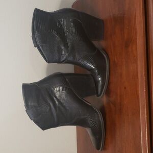 Black western boots
